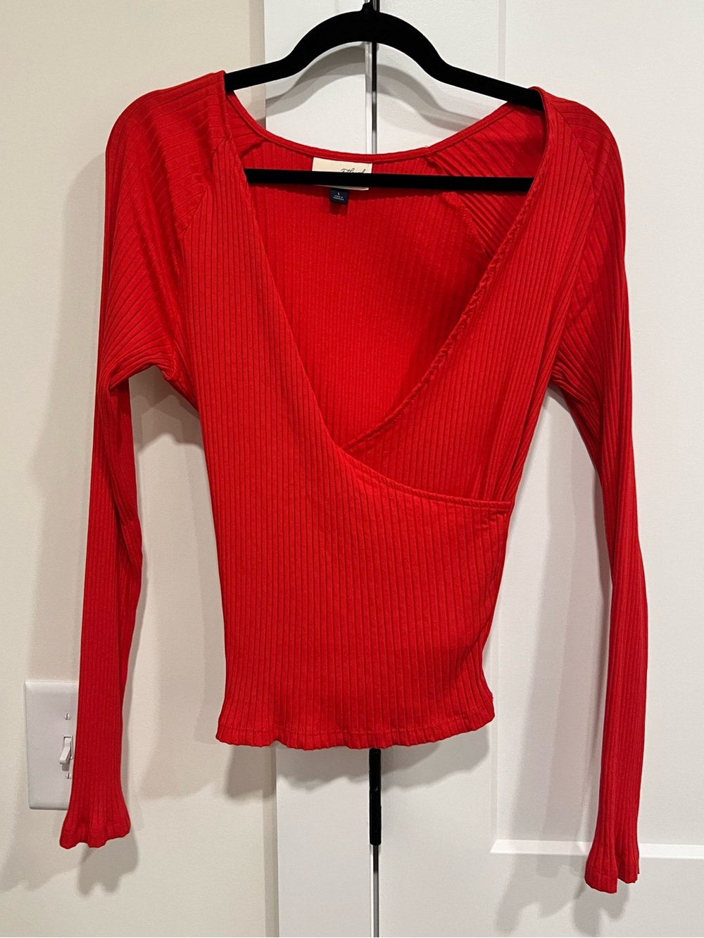 Universal Thread Red Ribbed V-Neck Wrap Long Sleeve Top - Size L